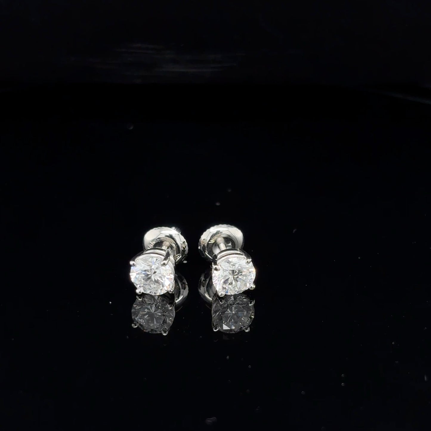14kt White Gold Round Lab Grown Diamond Studs (Screwback)