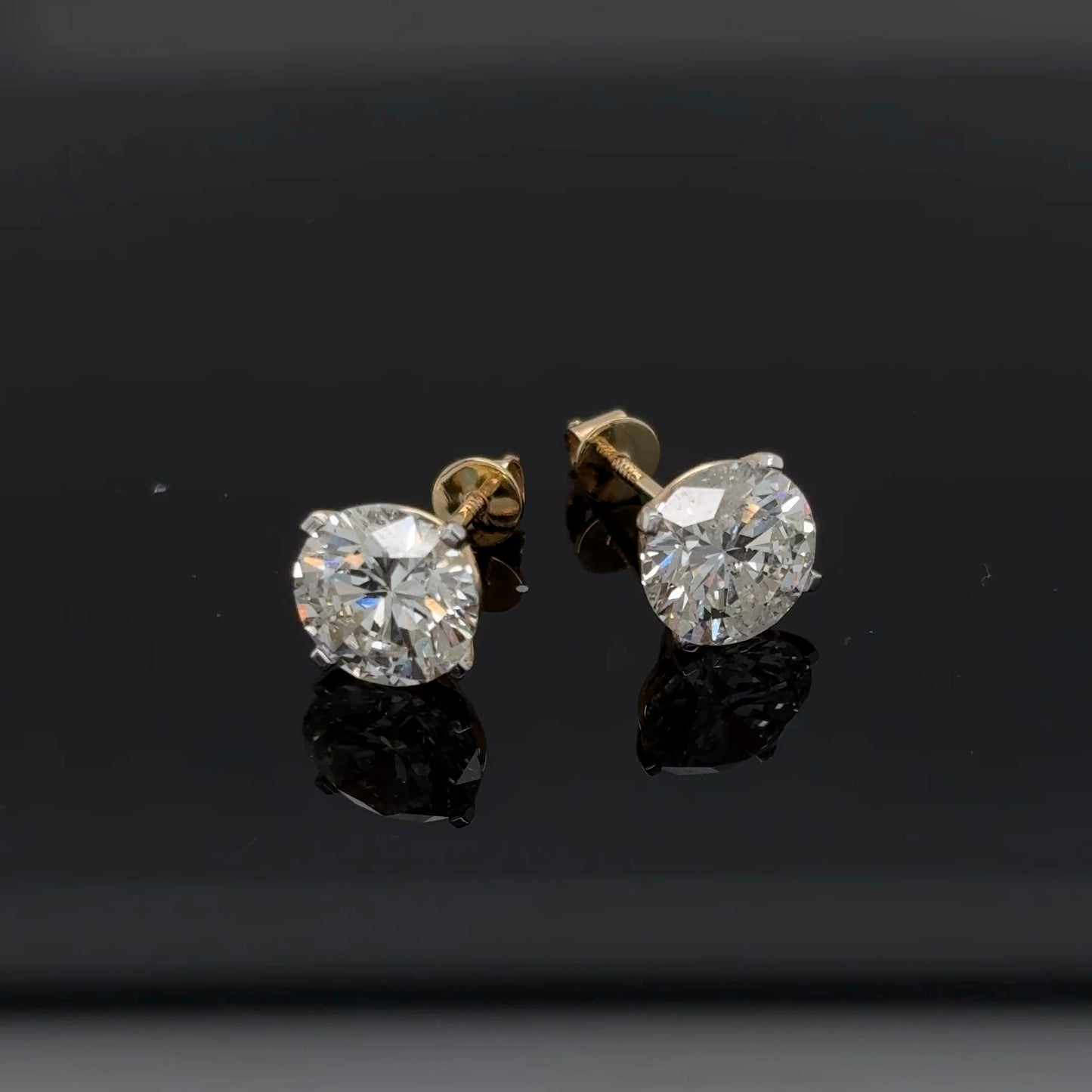 14kt Yellow Gold Round Lab Grown Diamond Studs (Screwback)