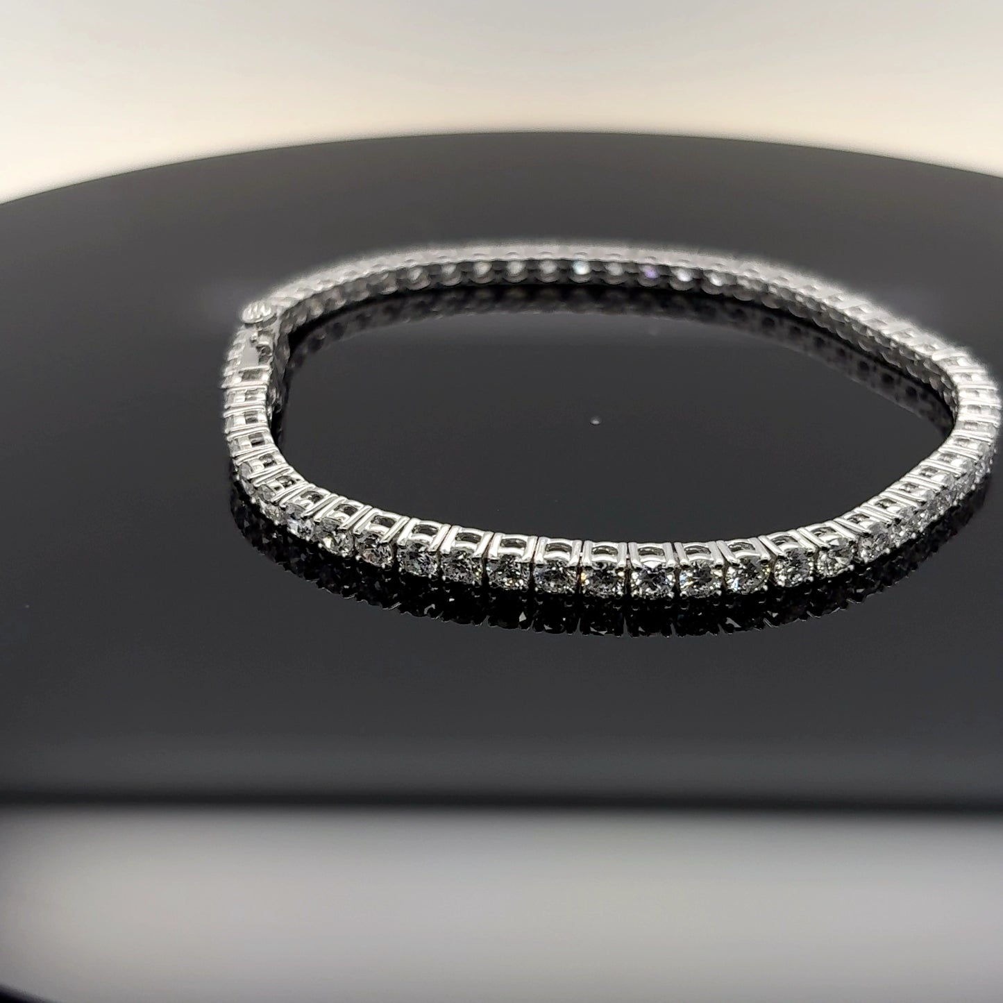 14kt White Gold Round Lab Grown Tennis Bracelet